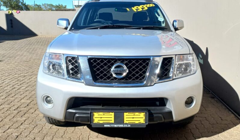 2012 Nissan Navara 2.5 DCI LE 4×4 P/U D/C full